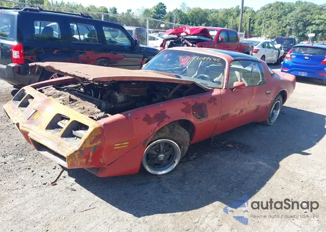 1981 Pontiac Firebird Trans Am из США, поврежденный, VIN 1G2AW87TXBN115829